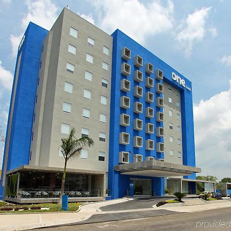 One Villahermosa 2000 Екстериор снимка