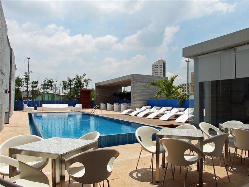 One Villahermosa 2000 Екстериор снимка