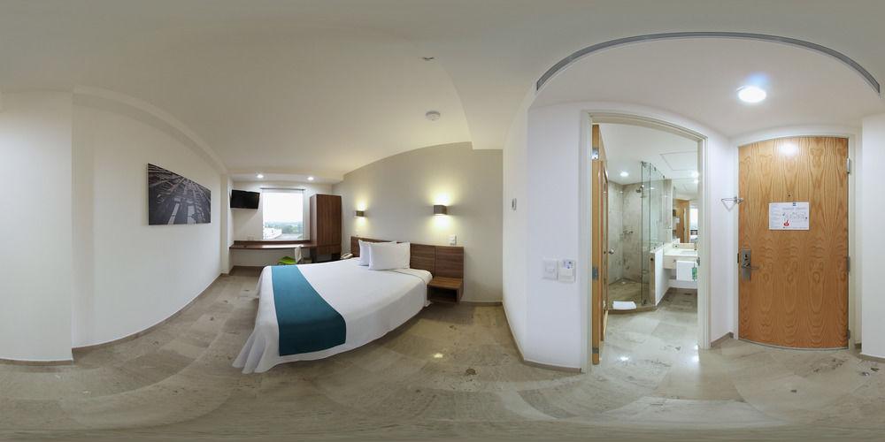 One Villahermosa 2000 Екстериор снимка